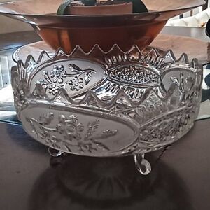 Vintage exagon design three footed crystal bowl